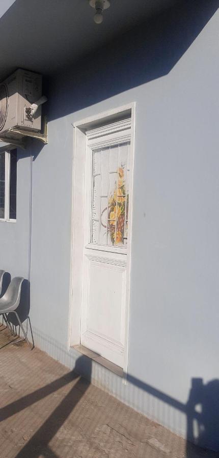 Kitnet S1 Em Torres-Rs - Na Mais Bela Praia Gaucha - Cozinha - Banheiro - Ar Condicionado - Tv E Wi-Fi - Estacionamento - Anfitria Superhost No Bnb מראה חיצוני תמונה