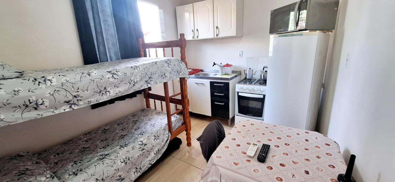 Kitnet S1 Em Torres-Rs - Na Mais Bela Praia Gaucha - Cozinha - Banheiro - Ar Condicionado - Tv E Wi-Fi - Estacionamento - Anfitria Superhost No Bnb מראה חיצוני תמונה